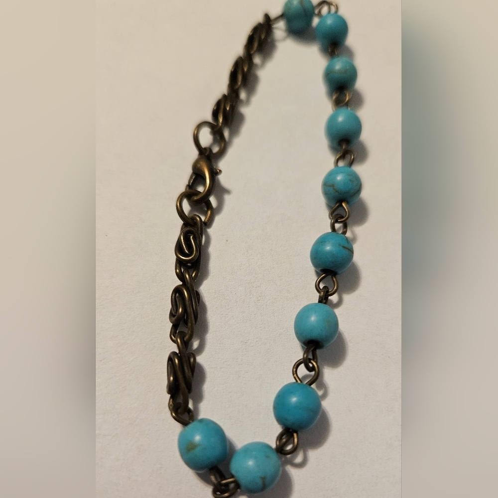 Turquoise Beaded Bracelette - Picture 3 of 5